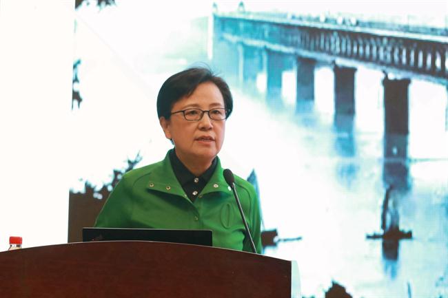 讲座特写原图.jpg 讲座特写原图.jpg