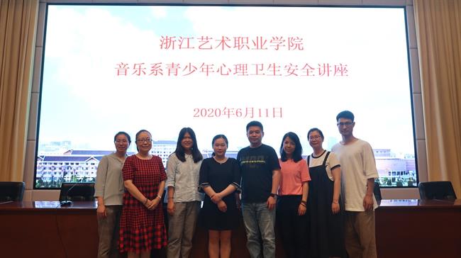 b9ab4aae4fcc941c8ff6f3008a8a34d.jpg b9ab4aae4fcc941c8ff6f3008a8a34d.jpg